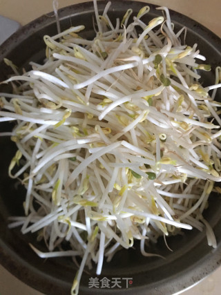 鲜贝肉末豆芽拌面的做法步骤：3