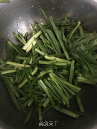 鲜贝肉末豆芽拌面的做法步骤：4