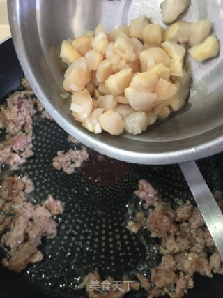 鲜贝肉末豆芽拌面的做法步骤：8