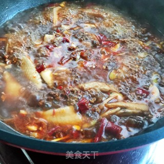 麻香红酒炖鸡翅的做法步骤：8