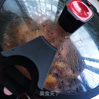 麻香红酒炖鸡翅的做法步骤：9