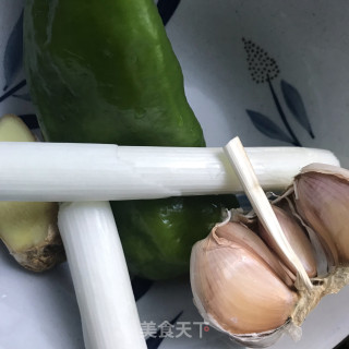青椒炒土豆丝的做法步骤：2