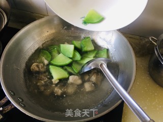 青萝卜粉条烩羊肉的做法步骤：4