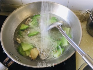 青萝卜粉条烩羊肉的做法步骤：6