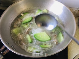 青萝卜粉条烩羊肉的做法步骤：8