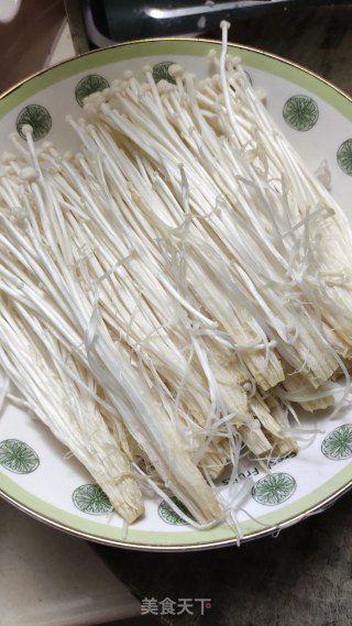蒜蓉蒸金针菇的做法步骤：4