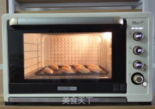 榛子巧克力奶油面包的做法步骤：11