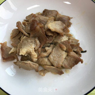 香芹瘦肉土豆片的做法步骤：2