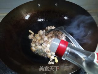 木耳剁椒蒸土鸡的做法步骤：3