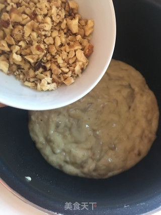 香蕉核桃蛋糕的做法步骤：8