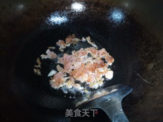 韭黄笋子炒肉的做法步骤：1