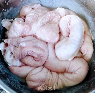 #炖菜#香辣肥肠的做法步骤：1