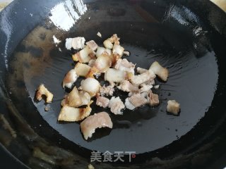 胡萝卜青菜炒回锅肉的做法步骤：7