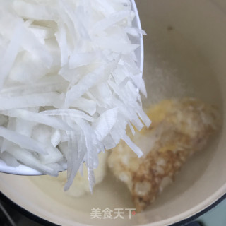 鲜虾煎蛋萝卜汤的做法步骤：5