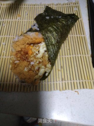 肉松鸡蛋卷的做法步骤：6