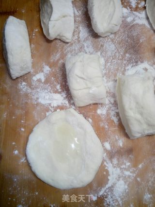 平底锅版肉夹馍的做法步骤：3