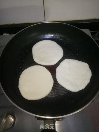 平底锅版肉夹馍的做法步骤：5