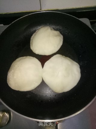 平底锅版肉夹馍的做法步骤：6