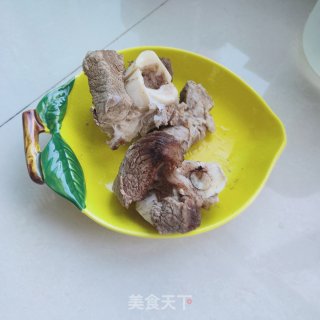 凉拌猪腿肉的做法步骤：1