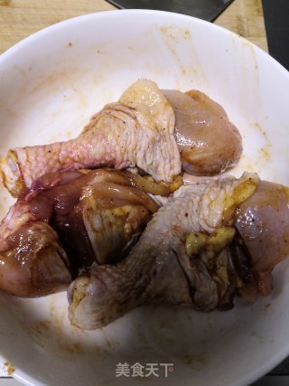 香煎鸡腿的做法步骤：3