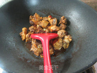 锅巴三黄鸡的做法步骤：10