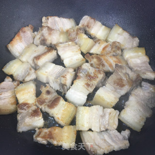 板栗香菇红烧肉的做法步骤：6