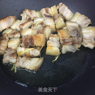 板栗香菇红烧肉的做法步骤：8