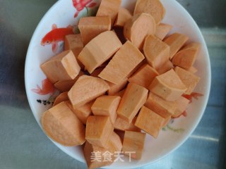 红薯烧排骨的做法步骤：4