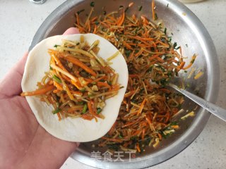 红萝卜粉条素包子馅的做法步骤：5