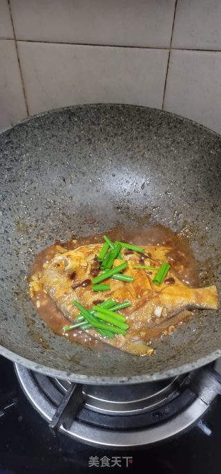 黄豆酱烧白鲳的做法步骤：10