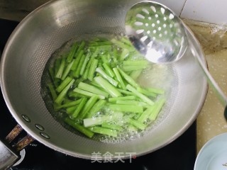 青椒炒豆干的做法步骤：3