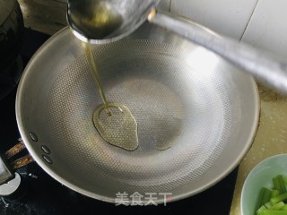 青椒炒豆干的做法步骤：4