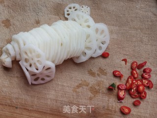 凉拌莲藕的做法步骤：2