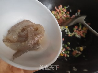 虾仁炒饭的做法步骤：3