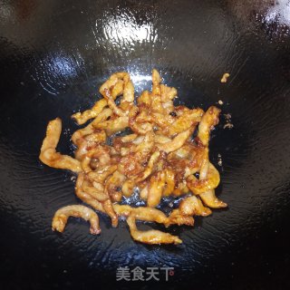 蒜苗炒萝卜丝的做法步骤：5
