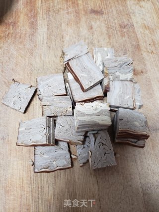 韭菜炒五香豆腐的做法步骤：4
