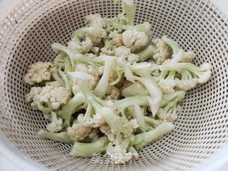 蚝油菜花的做法步骤：1