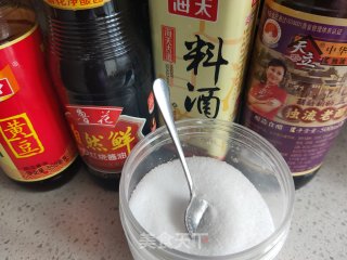 家熬小肉滚鱼的做法步骤：9
