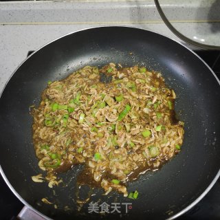 萝卜丝馅饼的做法步骤：8