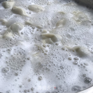 大葱芹菜鲜肉水饺的做法步骤：10