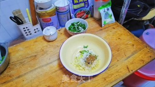 酸汤水饺的做法步骤：2