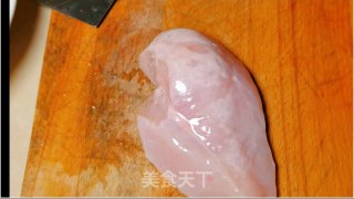 香酥鸡柳的做法步骤：1