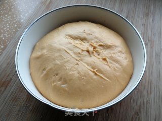波兰种南瓜餐包的做法步骤：5