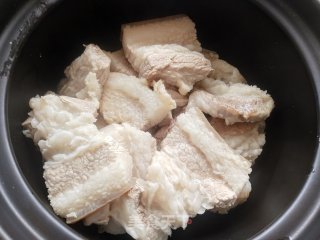 吃不腻的卤五花肉的做法步骤：5