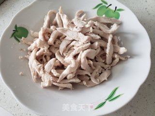 韭菜炒鸡肉的做法步骤：6