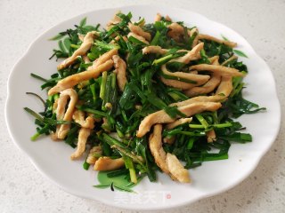 韭菜炒鸡肉的做法步骤：8