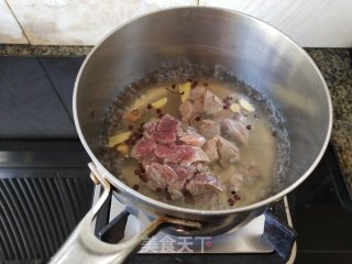 雪梨炖肉的做法步骤：7