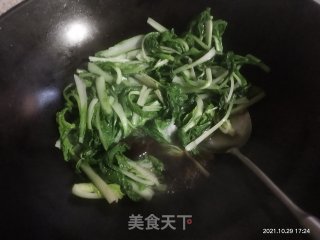 素炒小白菜苗的做法步骤：4