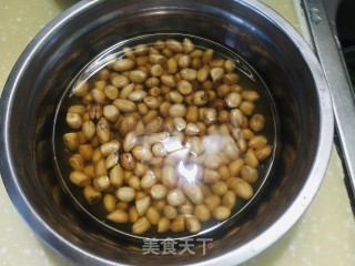 花生炖南瓜的做法步骤：1