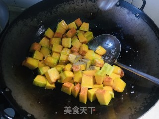 花生炖南瓜的做法步骤：4